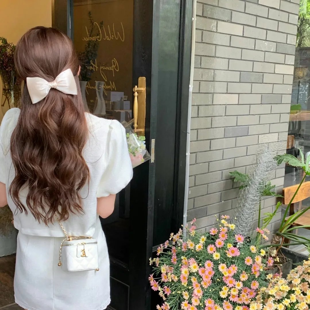 黑疯婆子闹监狱